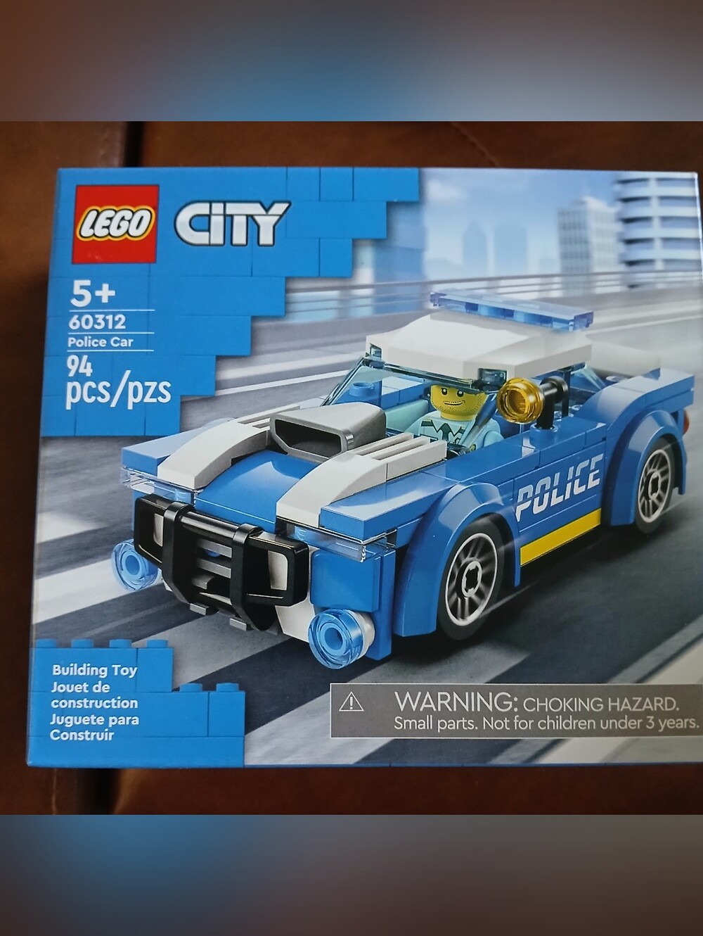 LEGO City Police Car And Policeman NWT Ages 5+ 94 Pcs